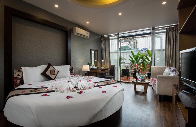 Splendid Star Grand Hotel and Spa