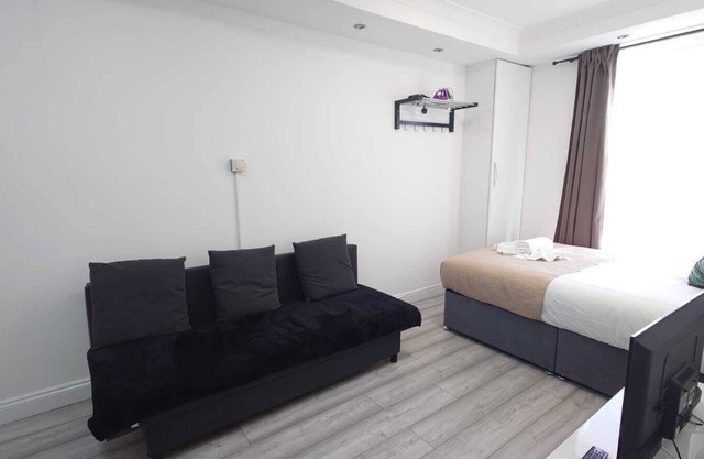 Split level Room with Private Bathroom