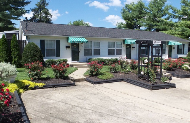 Spotless and Cozy Rental.just 6.5 miles from the Kentucky Horse Park.