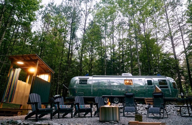 Spring Sale! Family Airstream with Lake Acess