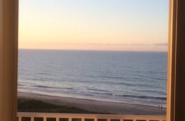 St Regis 3411 Relaxing 2 BR Oceanfront Condo with Breathtaking Sunrise