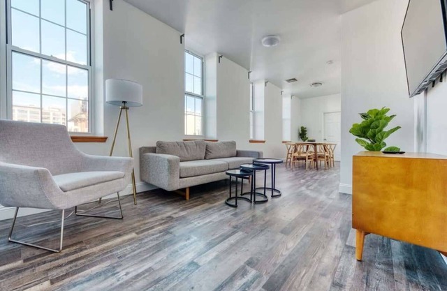 Stairway | 3BR Apt w W/D Ideal for Groups