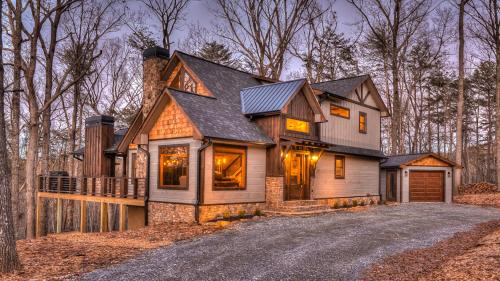 Star Creek Chalet