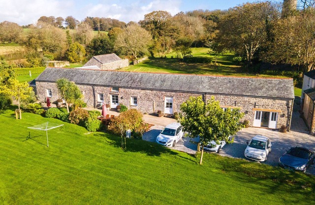 Starfish Cottage is a newly renovated Grade II listed barn conversion, sleeps 2