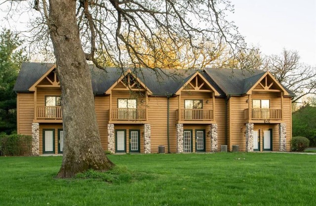 Starved Rock - 2BR 2BA rustic cabin