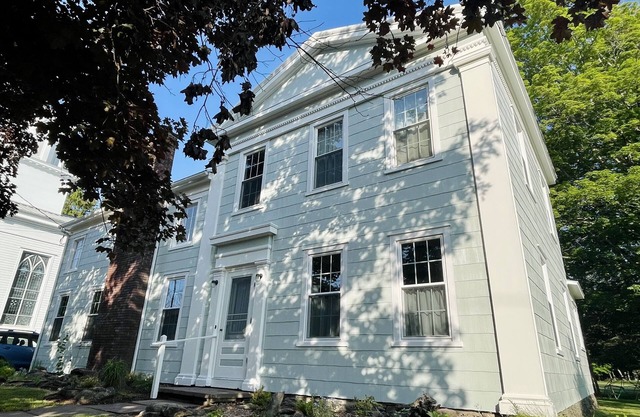 Stately Cozy Catskills Village Home - ENTIRE HOUSE