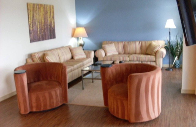 Staterooms 2R, Waterside View, heated pool, near Holland State Park Beach