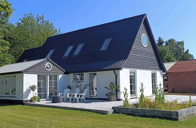 Stay comfortably in scenic surroundings