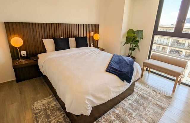 Stay in a Stylish Modern Apartment in Colonia Americana