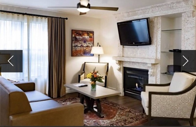 Stay in Style for SUPER BOWL 2024 Las Vegas. nMinutes from New Allegiant Stadium