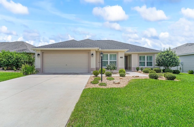 Stay in Style near the Golf Course in the Village of Fenney!