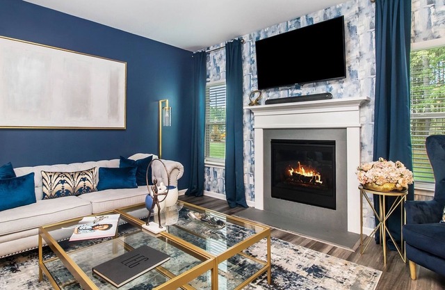 Stay in tranquility! Beautiful home close to thriving city of Atlanta