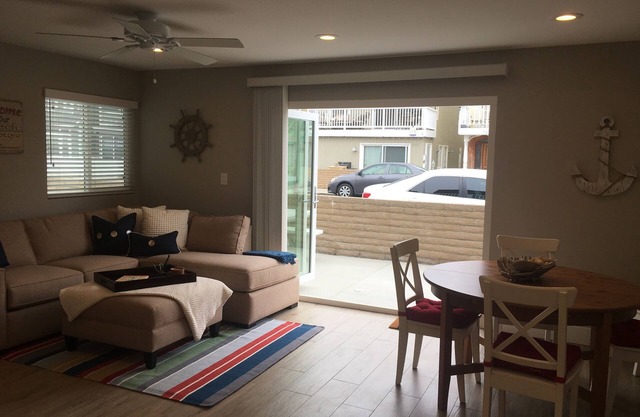 Stay Salty! Sleeps 6, Steps To The Beach.