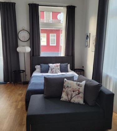 STAY Studio 2 Villa Mercedes Balkon Zentrum Parkplatz