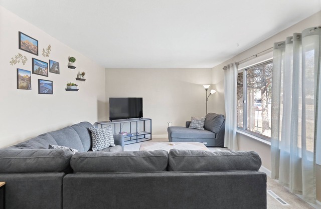 Stay Under the A - cozy home near Horsetooth Reservoir and close to downtown! !