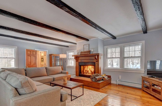 Staycation at Private lake cottage near Jacob’s Pillow and Tanglewood
