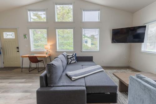 #StayinMyDistrict Oceanview Studio Loft