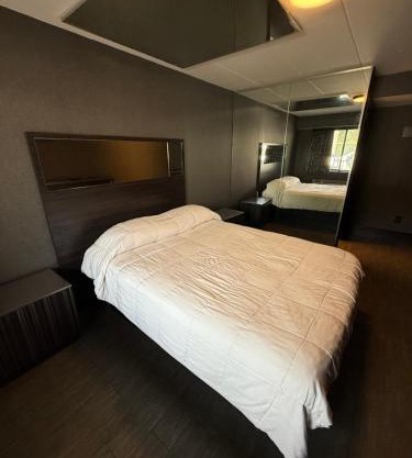 Stella Hotel Bronx