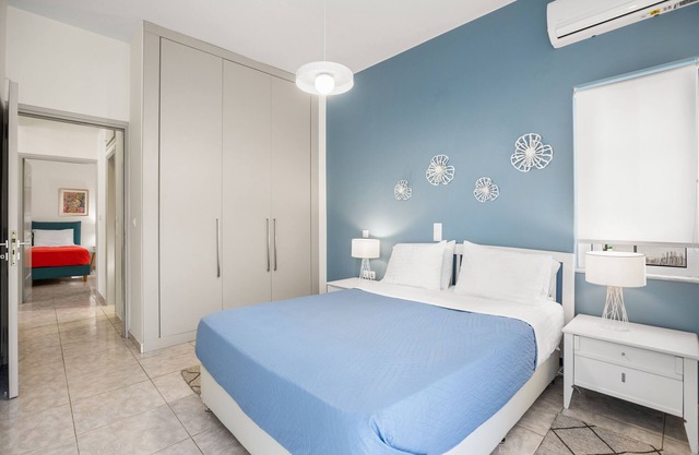 Stellaris Luxury Peaceful Apt 5 min walk to Kalamaki Beach and 5 kms to Chania