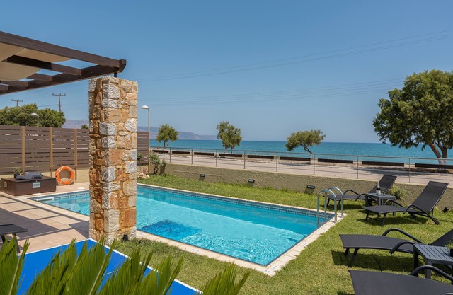 Steps from Maleme beach, walking distance to shops, private pool!