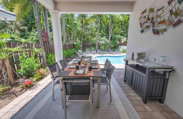 Steps From the Beach Heated Pool Sun Key Game Room Resldences