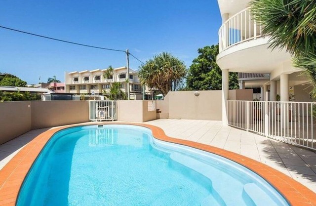 Steps to Mudjimba Beach, Cafes & Village, The Sunny Coasts Hidden Gem with Pool