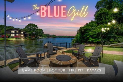 Steps to the Lake, Game Room & More! Sleeps 9