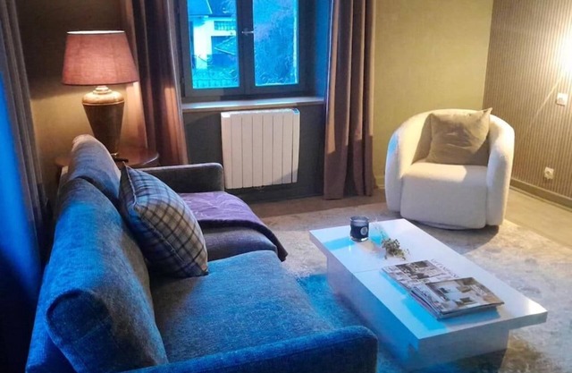 Stillvolle Ferienwohnung im Zentrum von Bergheim, Ideal Auch für Velofahrer