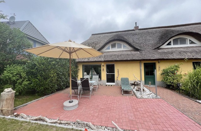 Stilvoll Eingerichtet Maisonettewohnung mit Blick auf Weite Wiesen - Acki