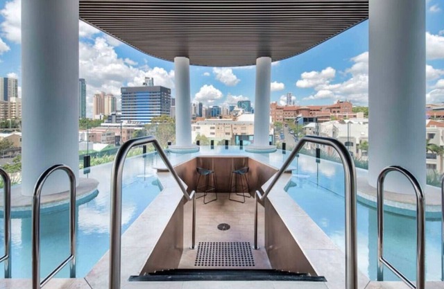 Story Bridge & City View! Skyhigh Luxe 2 bed Unit