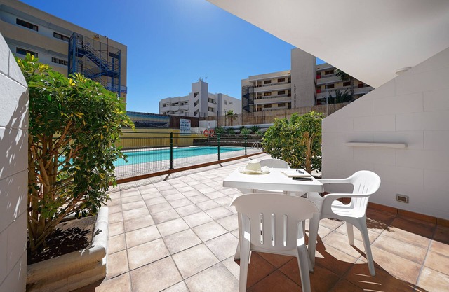 Strelitzias Apartments