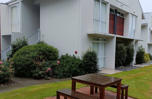 Studio 48 Methven, Cosy, compact Studio Apartment, enjoy Resort Facilities.