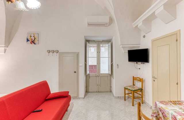 Studio Apartment 'Noemi' with Shared Terrace and Air Conditioning