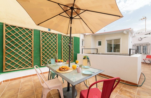 Studio Apartment 'Casa Maruchi - 2' near the Beach with Shared Terrace and Wi-Fi