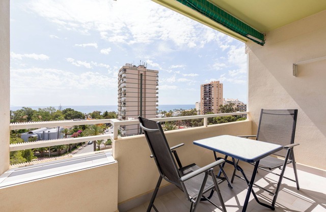 Studio Apartment 'Paraiso, Vistas Al Mas Piscina' with Sea View, Shared Pool and Wi-Fi