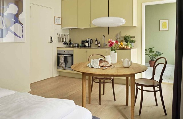 Studio Apartment | Sleeps 2