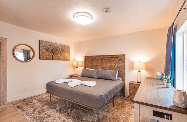 Studio Apartment Near City Center — Self Check-in