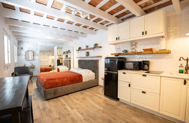 Studio Apt. With Ocean View & Private Terrance