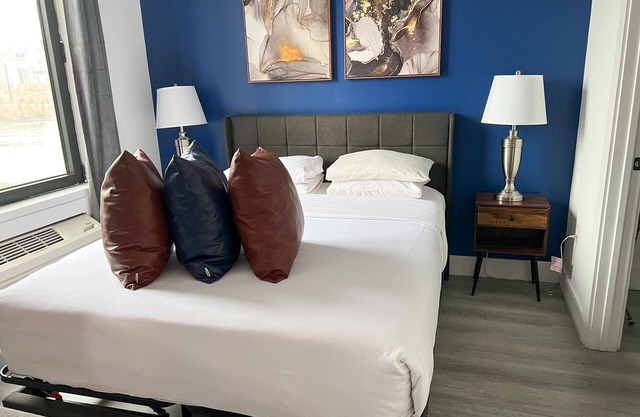 Studio close to EWR 4118