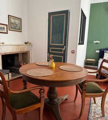 Studio dans un Château exceptionnel du 18è siècle