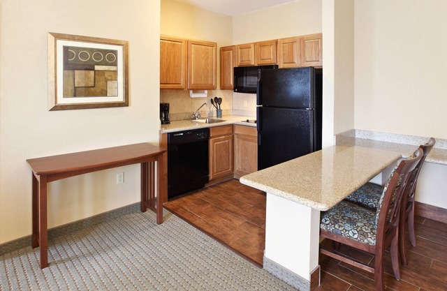 Studio | Free Breakfast + Fitness Center