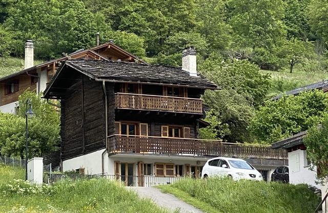 Studio in beautiful Swiss Alps, 5 mins from lifts