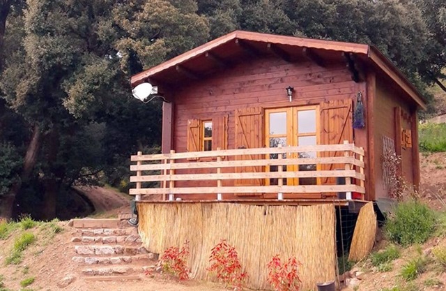 Studio in wooden chalet with mezzanine 1h15 from Ajaccio