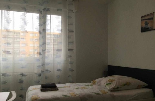 Studio Lora RM 840 E