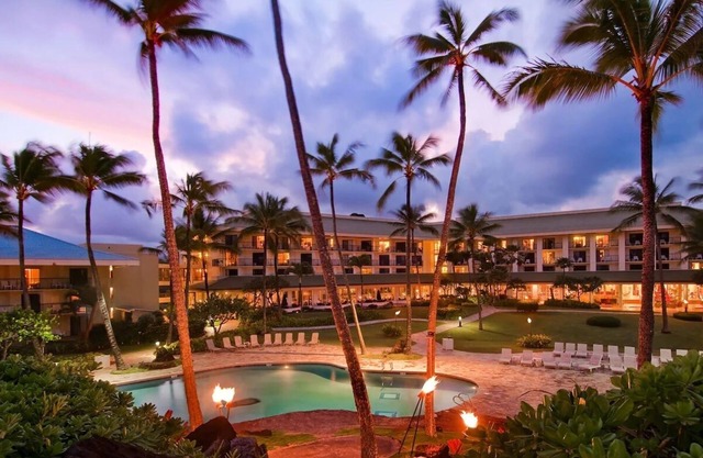 Studio Pool Ocean 1 Double Bed at Kauai Beach Resort