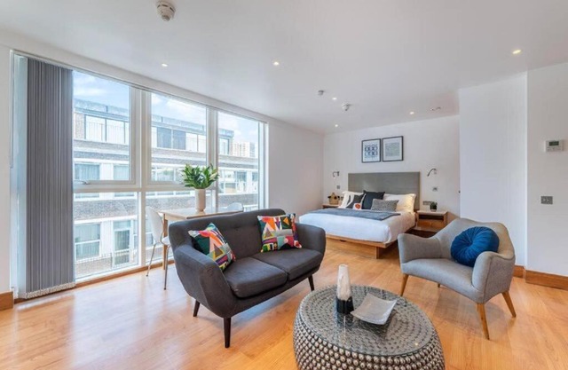 Studio - Tower Hill - City Centre by Prime London Stays N-19