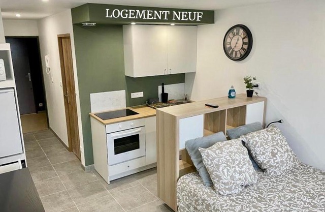 Studio vue sur mer classé 3 étoiles, Calais