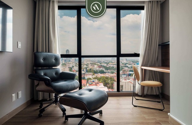 Studio with Amazing View - Great Location - Pool
