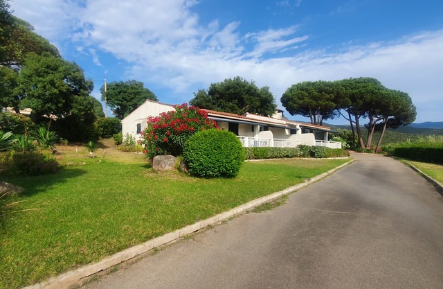 Studios breathtaking views of Ajaccio gulf at 400m from the beach