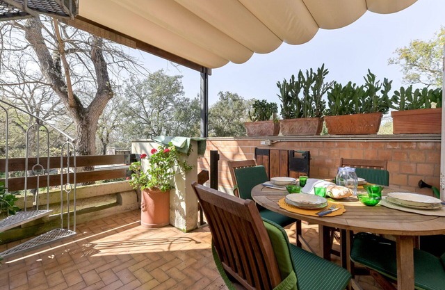 Stunning villa for 6 guests with A/C, WIFI, TV, terrace, pets allowed, panoramic view and parking
